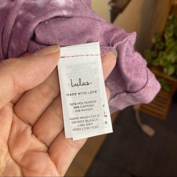 NWT LULUS Cozy Livin’ Mauve Purple Tie-Dye Tee S - Picture 4 of 6